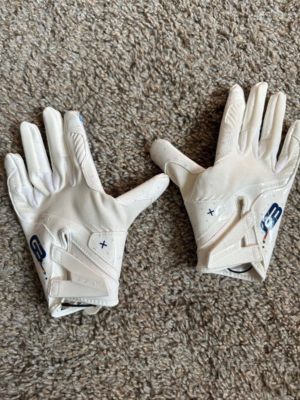 Grip Boost Stealth 6.0 peace football gloves youth Large